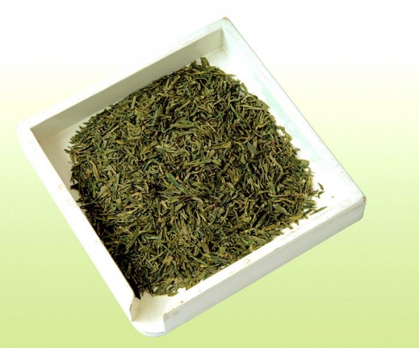 Steamed by high temperature imperial dragon well tea Slimming fat reduction