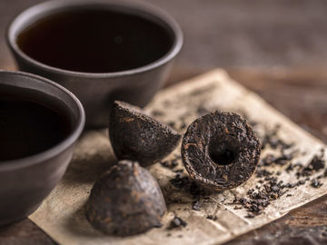 China Antibacterial Wild Pu Erh Tea , Pure And Long - Lasting Pu Erh Black Tea supplier
